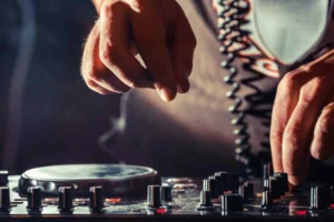 How to get DJ gigs